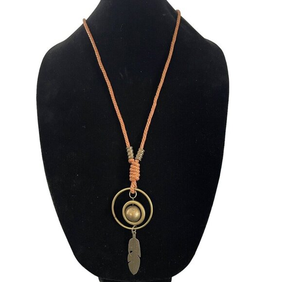 Anthropologie Tribal Woven Hemp Feather Charm Statement Necklace Boho Western‎ - Picture 1 of 3